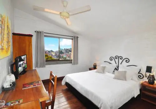 Rova Hotel