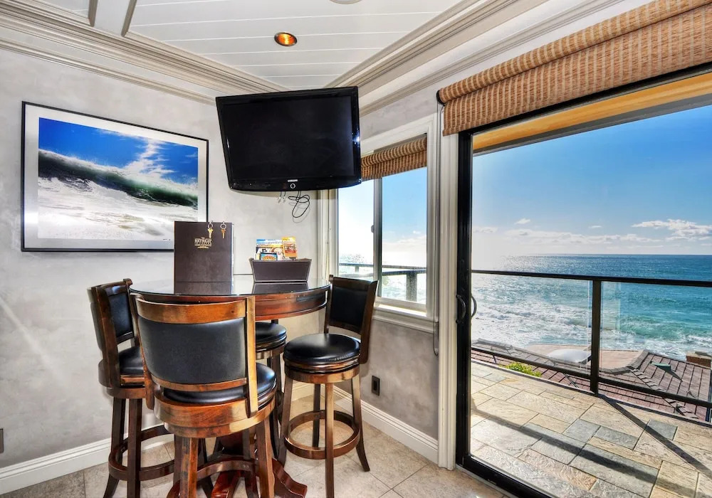 Villa Roma at the Retreat in Laguna Beach