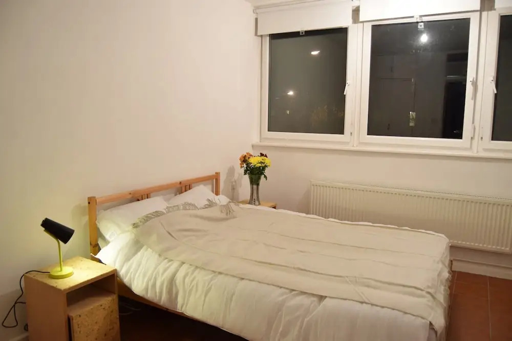 Spacious 1 Bedroom Apartment in London