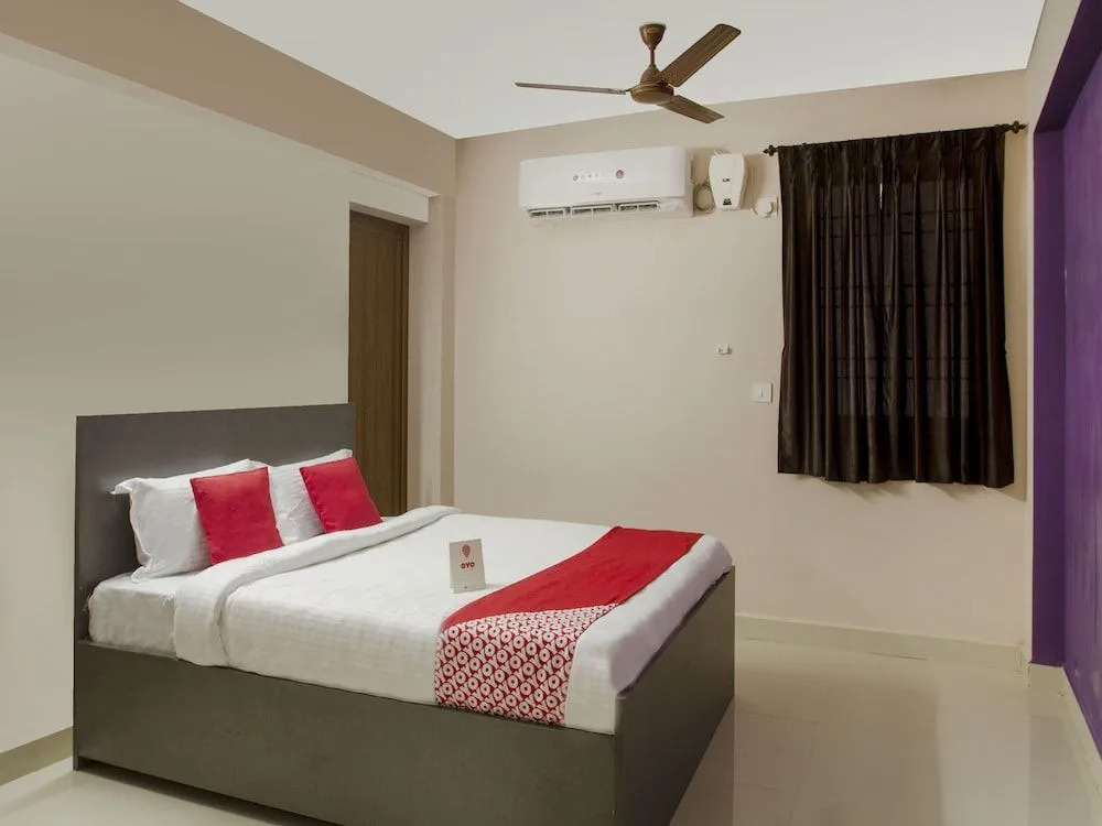 OYO 13036 Home Spacious 2BHK ECR