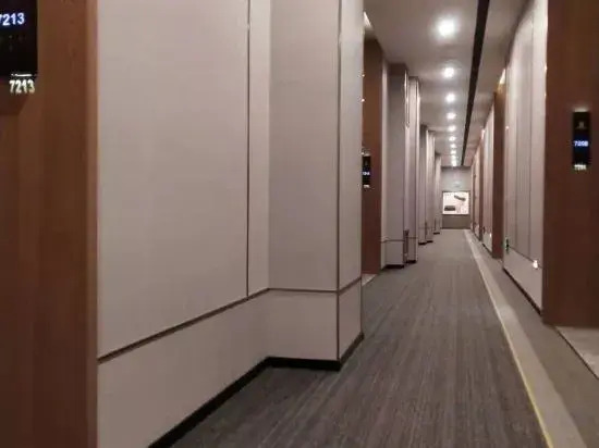 Chifeng Yaochi Collection Hotel
