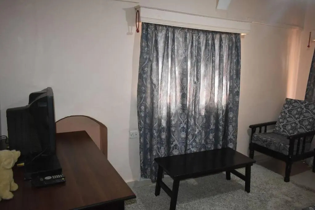 A peaceful and lovely 1 bedroom vacation Dina's little home