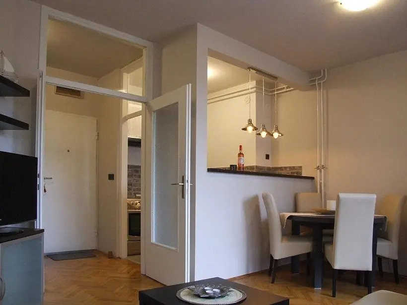 Arena Apartman