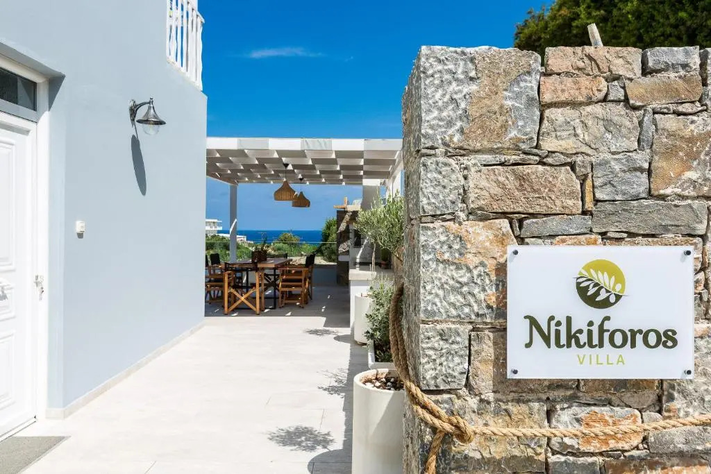 Nikiforos Villa, Private Pool & BBQ, SeaViews, By ThinkVilla