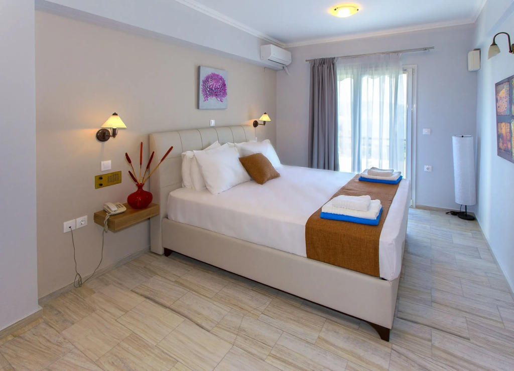 Aliki Hotel