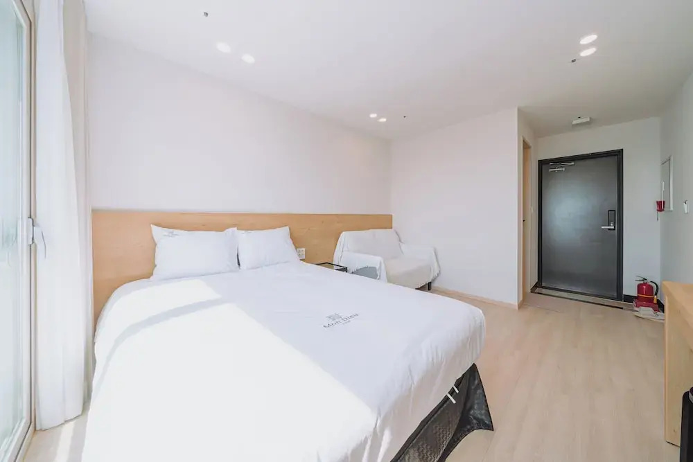 Jeju Mondieu Tourist Hotel