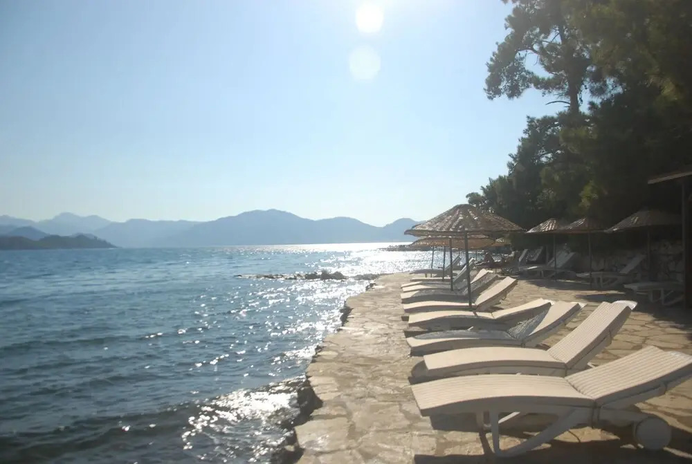 Club Nimara Beach Resort