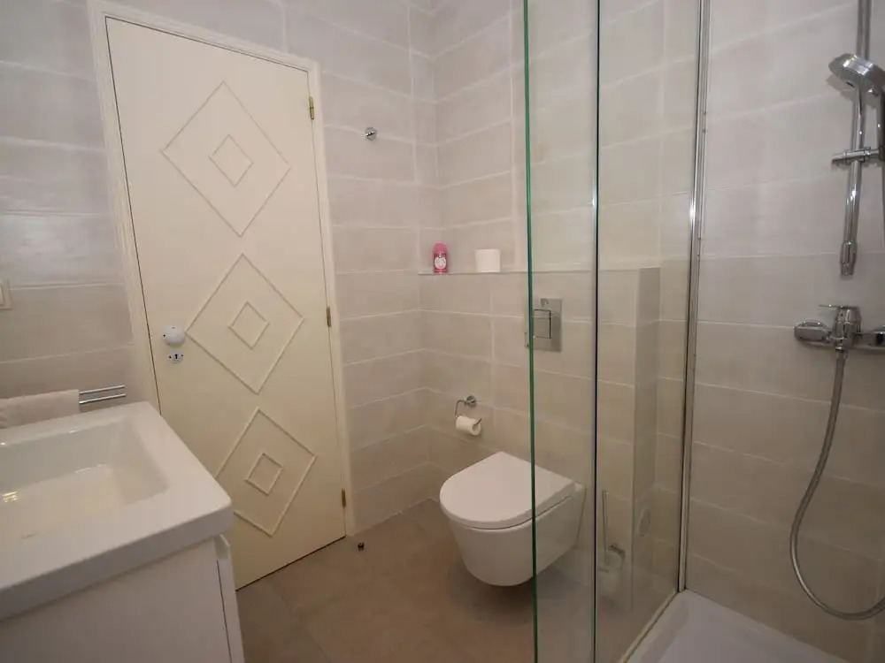 Luxurious Apartment in Lagos with Private Terrace