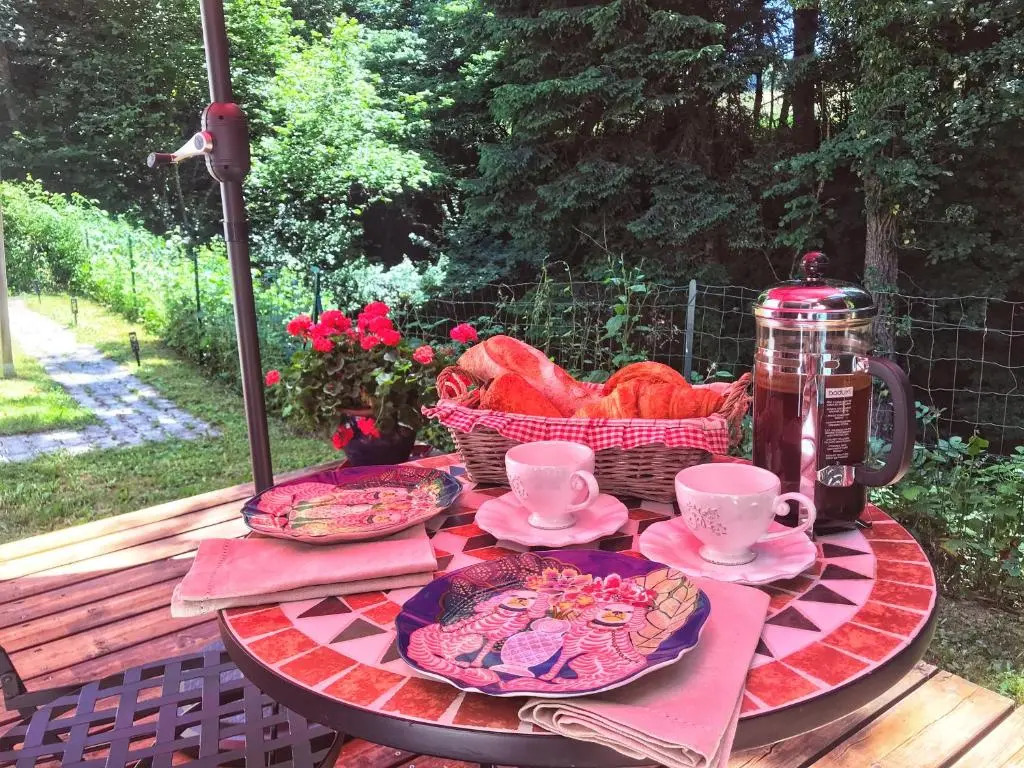 Appartement au calme avec terrasse verdoyante entre Annecy et Genève
