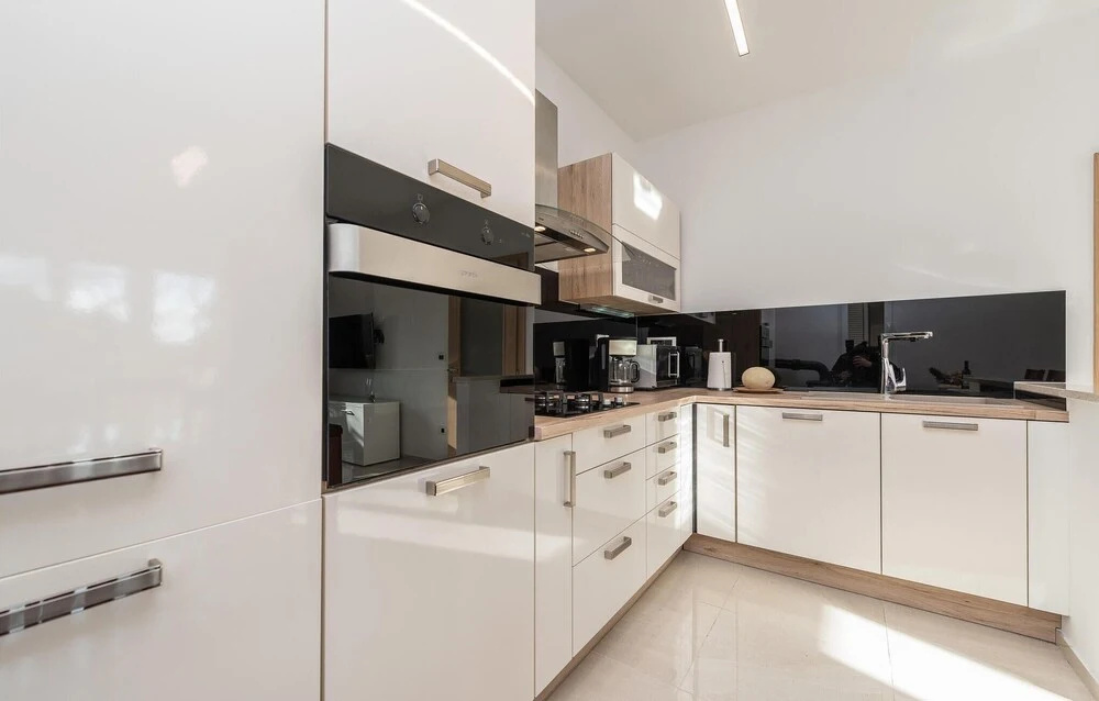 Nice Home In Vrsi With Wifi