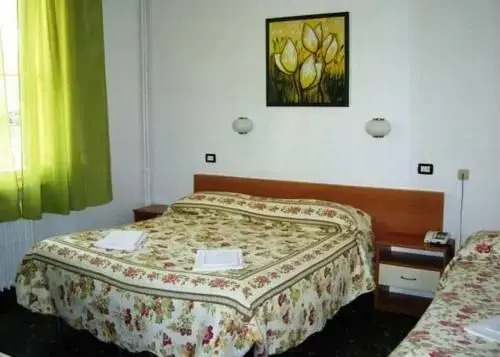 Mary Hotel