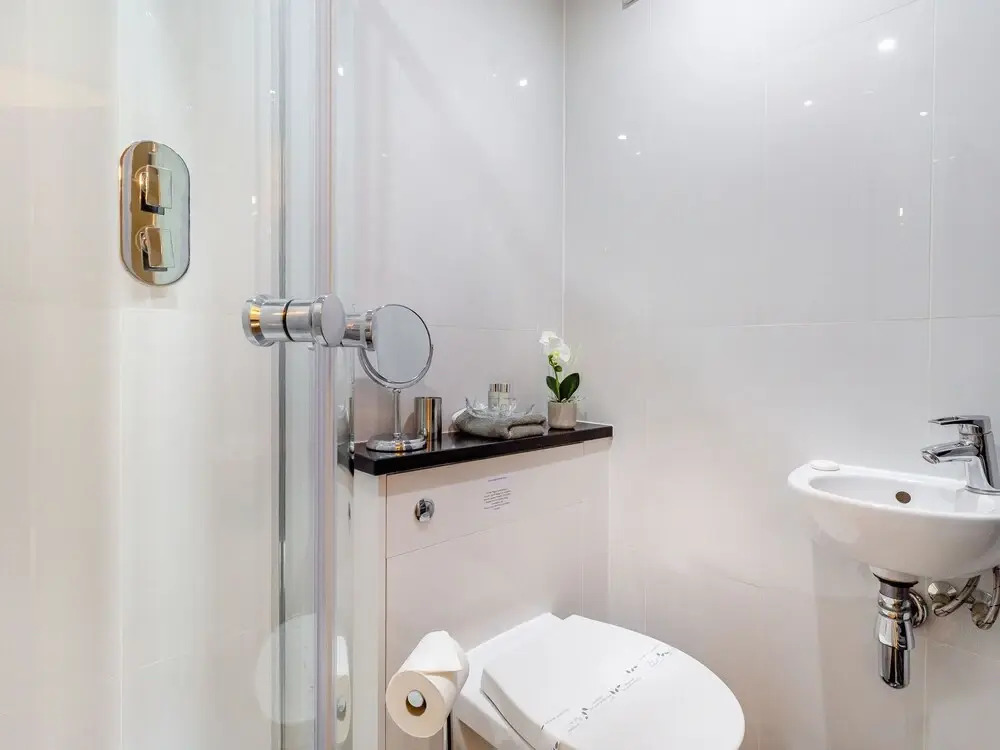 Queen Anne Suite