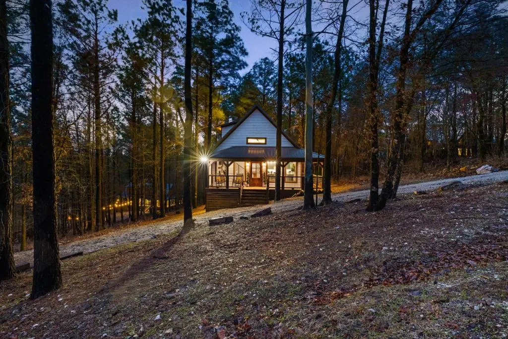 Meant To Bee! New 2 Bedroom, 2 Bath, Sleeps 8! Ping Pong & Shuffle Board