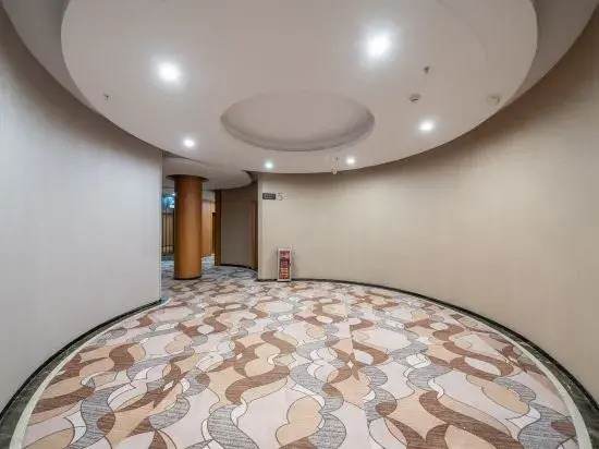 Qihang Smart Choice Hotel (Guangzhou Huangpu Nangang Wanda Plaza)