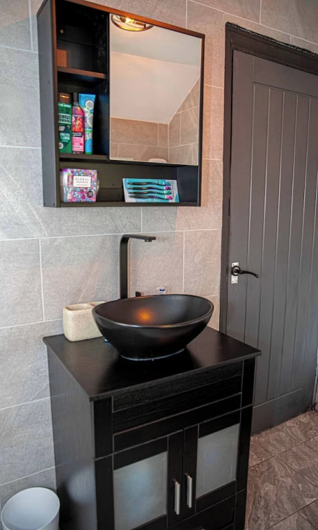 Home in Manchester Near Etihad Stadium - Parking
