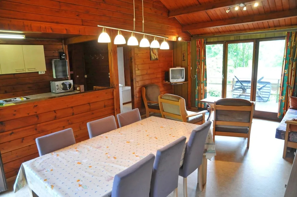Bungalow in Belgium Near Green Hills