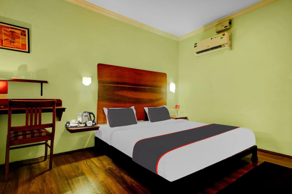 Collection O 80561 Misty Stay Thekkady
