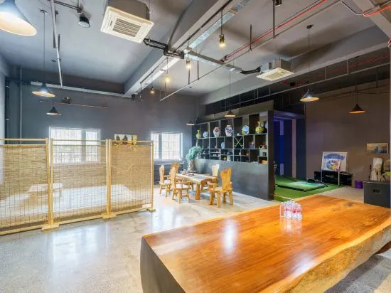 HanTing Hotel (Dalian Development Zone Shuang D Port)
