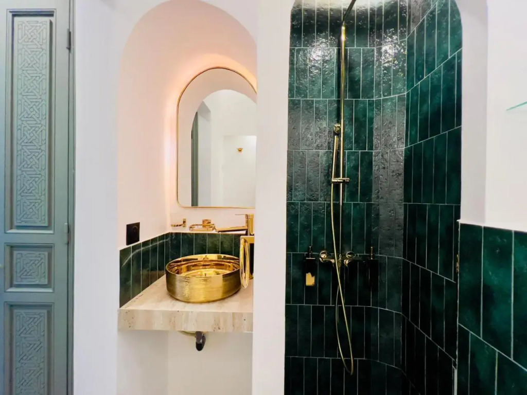 Riad Lakouas- Cannelle Room