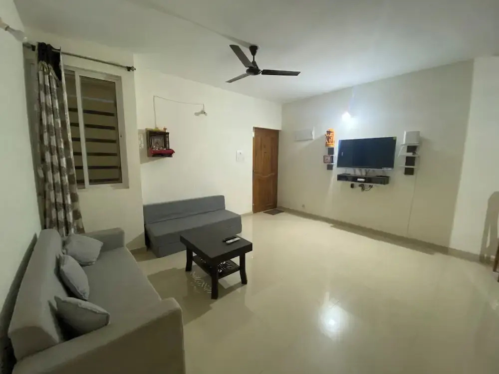 Tranquil Stay, Mountain View - 2BHK Flat