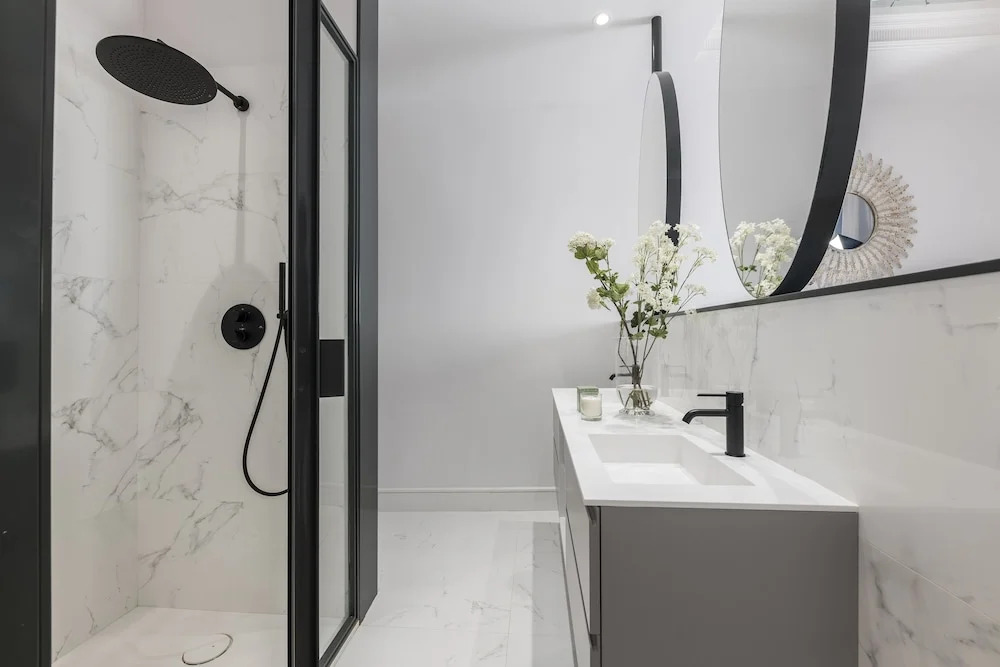 Home Club Alcala Apartments