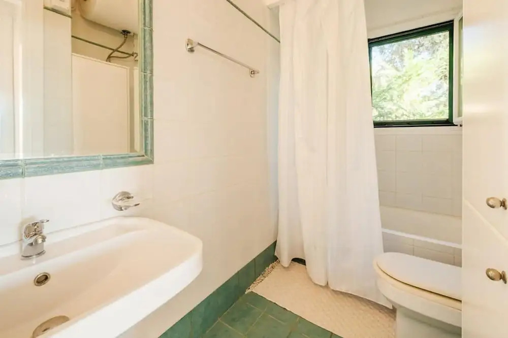 Golden Tiara Apartment