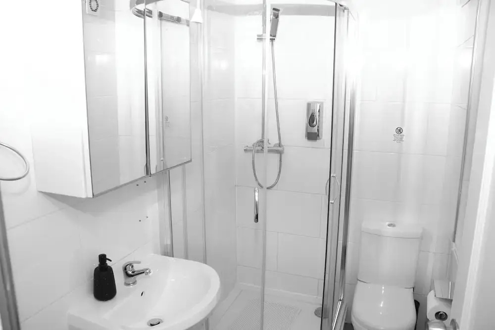 Sleeps6-freewifi-smarttv-netflix-familyfriendly