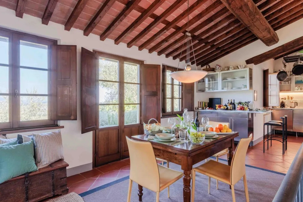 Villa Debby