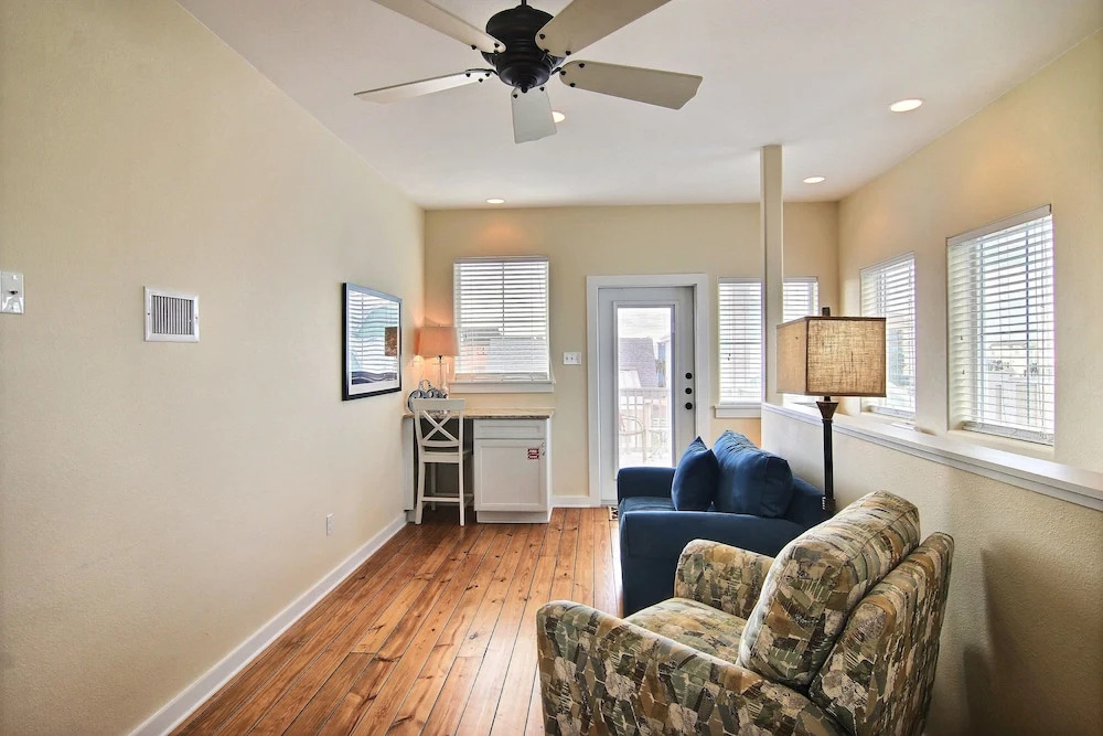 Fin and Feather by Silver Sands Vacation Rentals