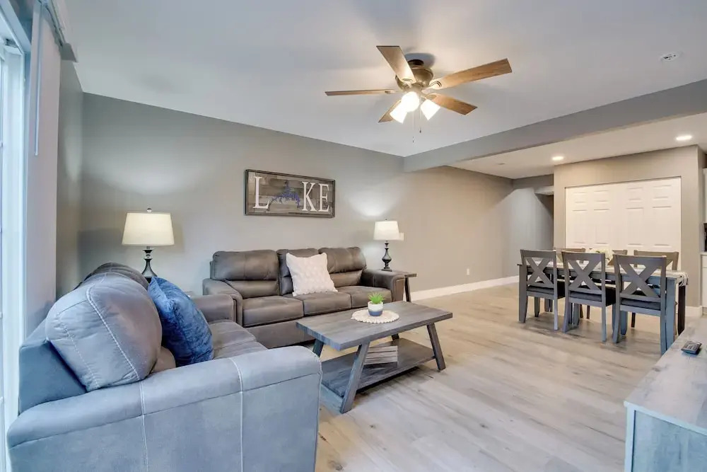 Pet-friendly Home, 9 Mi to Silver Dollar City