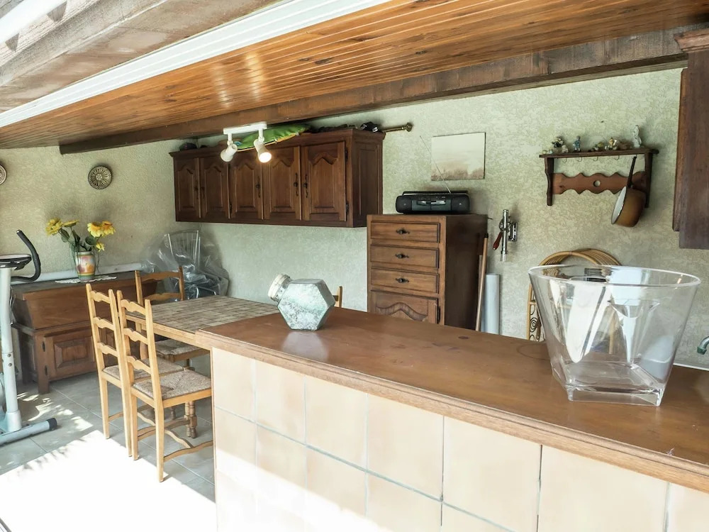 Chic Narbonne Pool Retreat