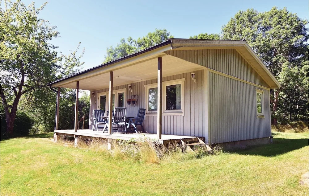 Nice Home in Mellerud With 2 Bedrooms