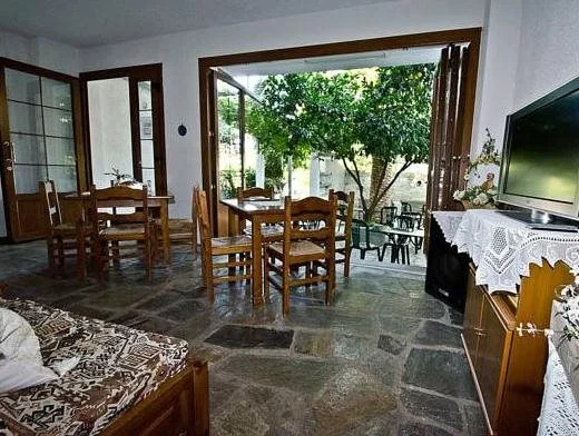 Narkissos Hotel