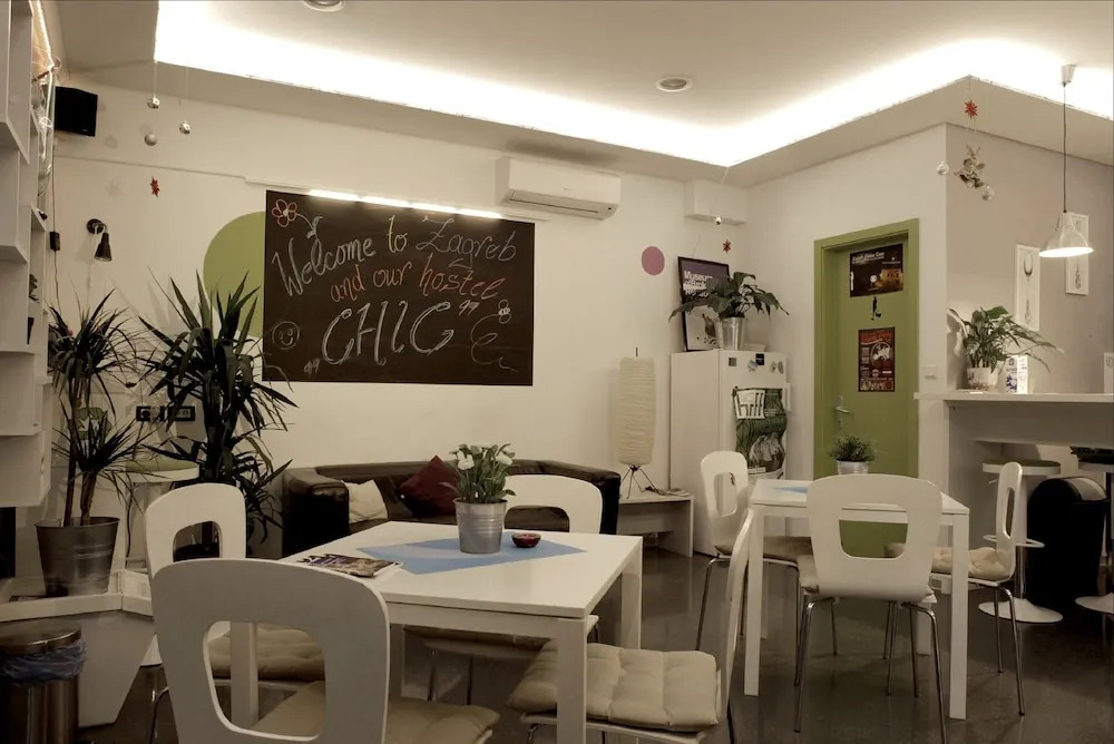 Hostel Chic