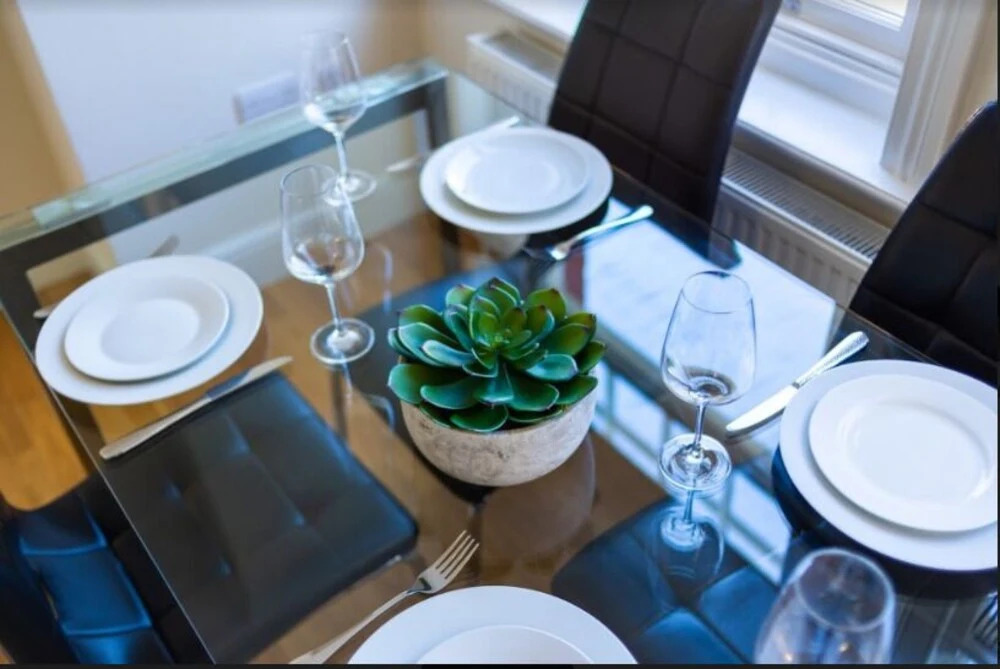 Luxurious 3 Double Bedroom Apartment Hammersmith