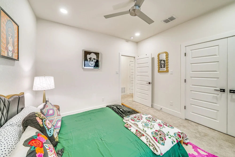 Upscale San Antonio Condo w/ Rooftop Patio