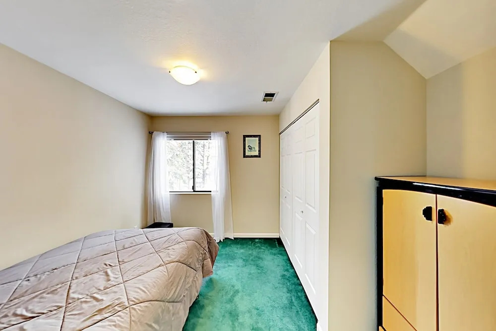 13784 Truckee - 4 Bedroom Home