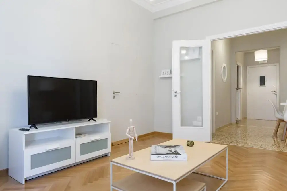 UPSTREET Acropolis Heart Apartments