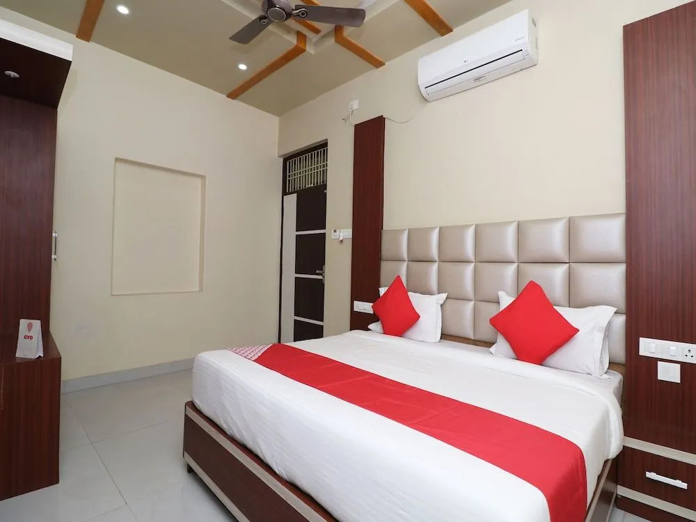 Capital O 30380 Kiaara Stay