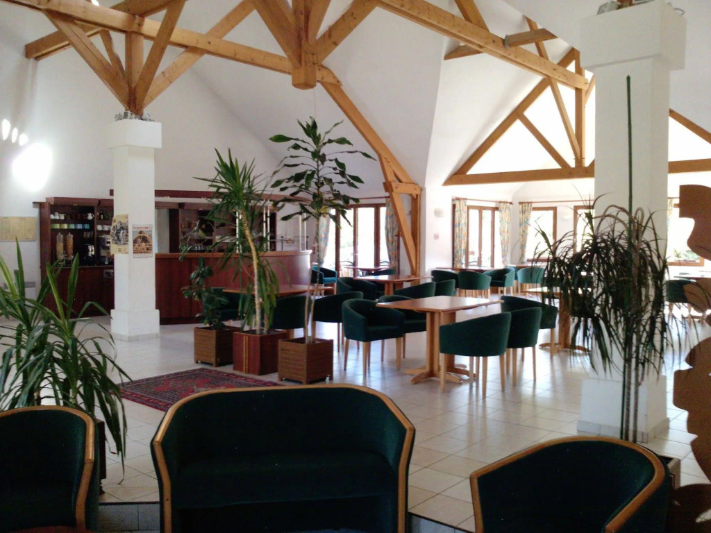 Logis Hotel Restaurant de lAbbaye