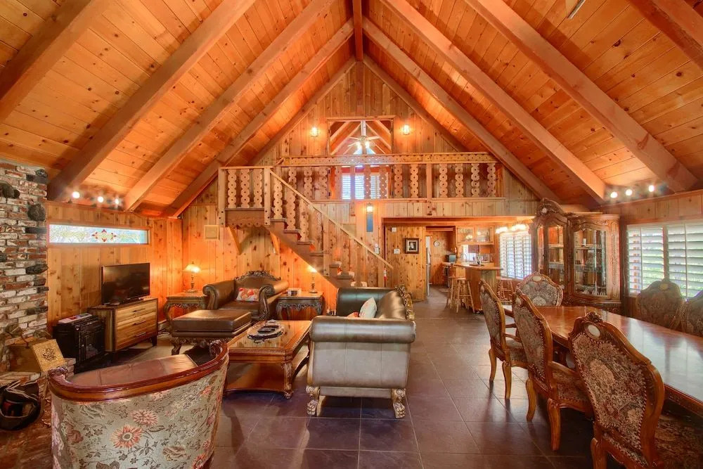 Yosemite Wonderland Chalet