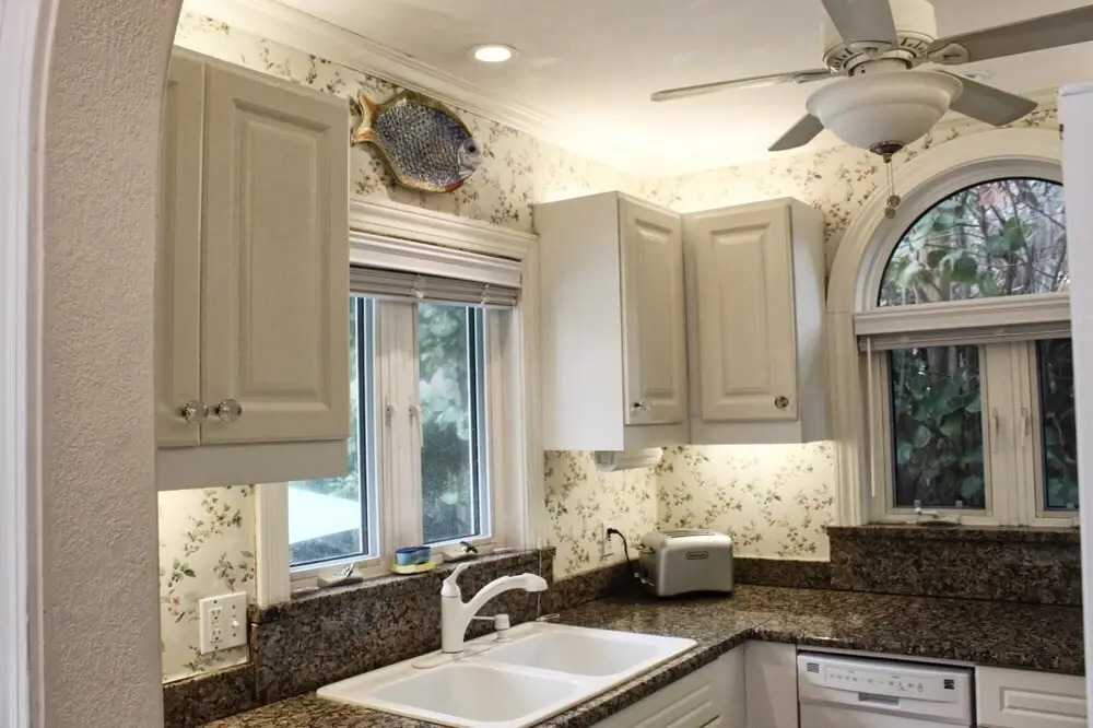 Treasure Island Beach Retreat Sleeps Up To 8