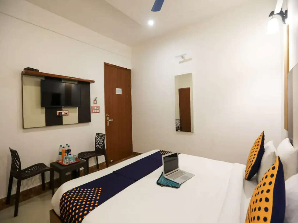 Hotel Silver Stay By Grb