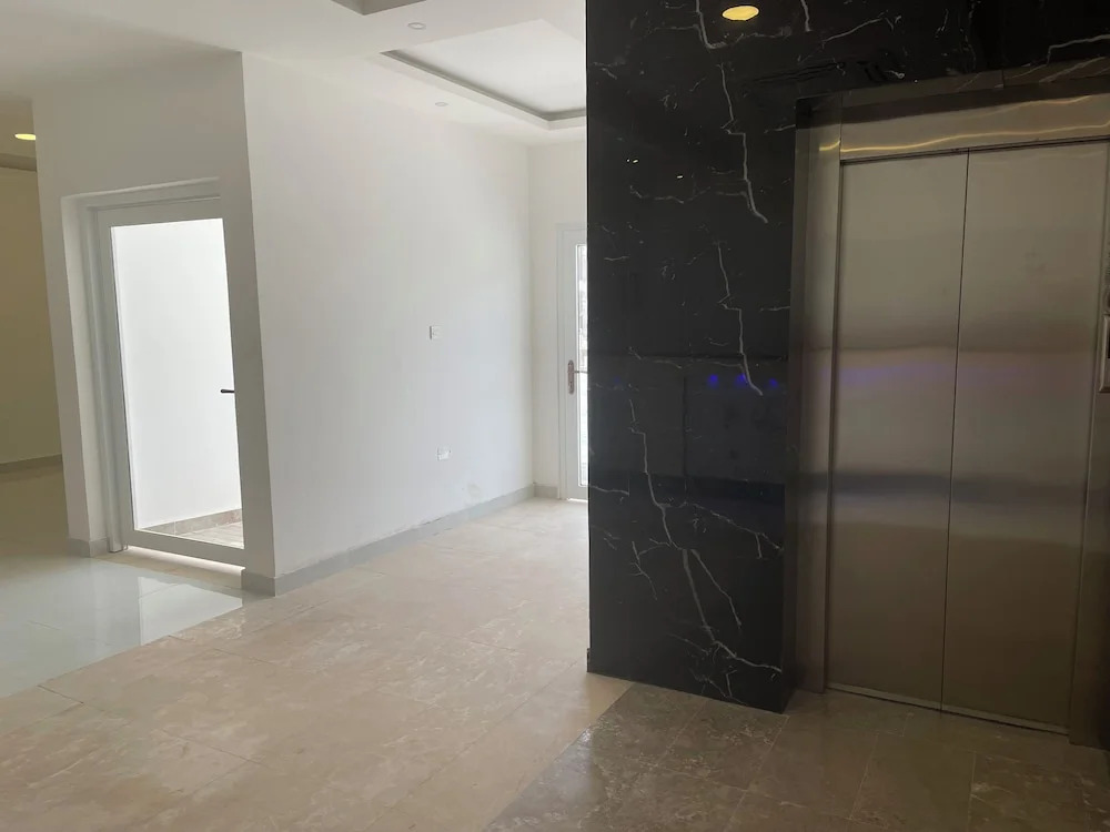 Season Inn Hotel Apartment by Duqm