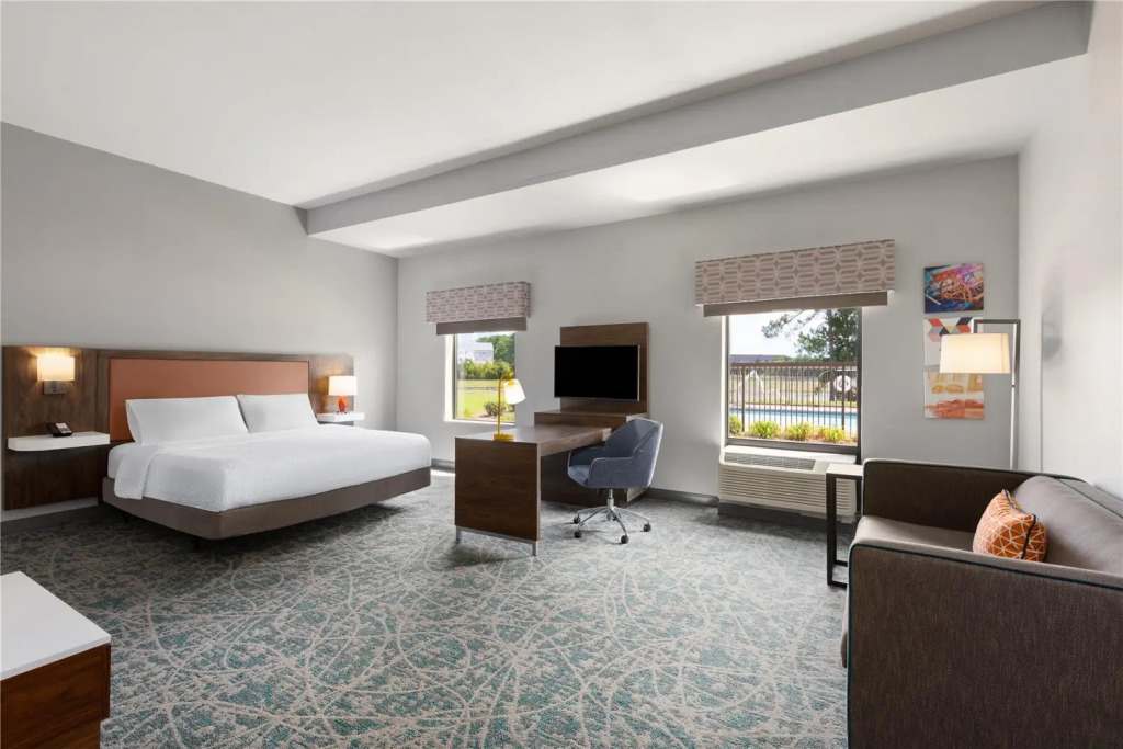 Hampton Inn & Suites Savannah-Airport