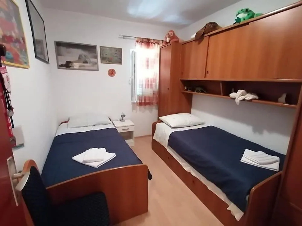 Apartments Ruža Vjetrova