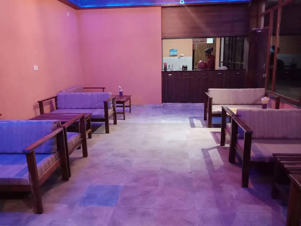 Sauraha Holiday Home Riverside by managed Hotel Surya Adventure