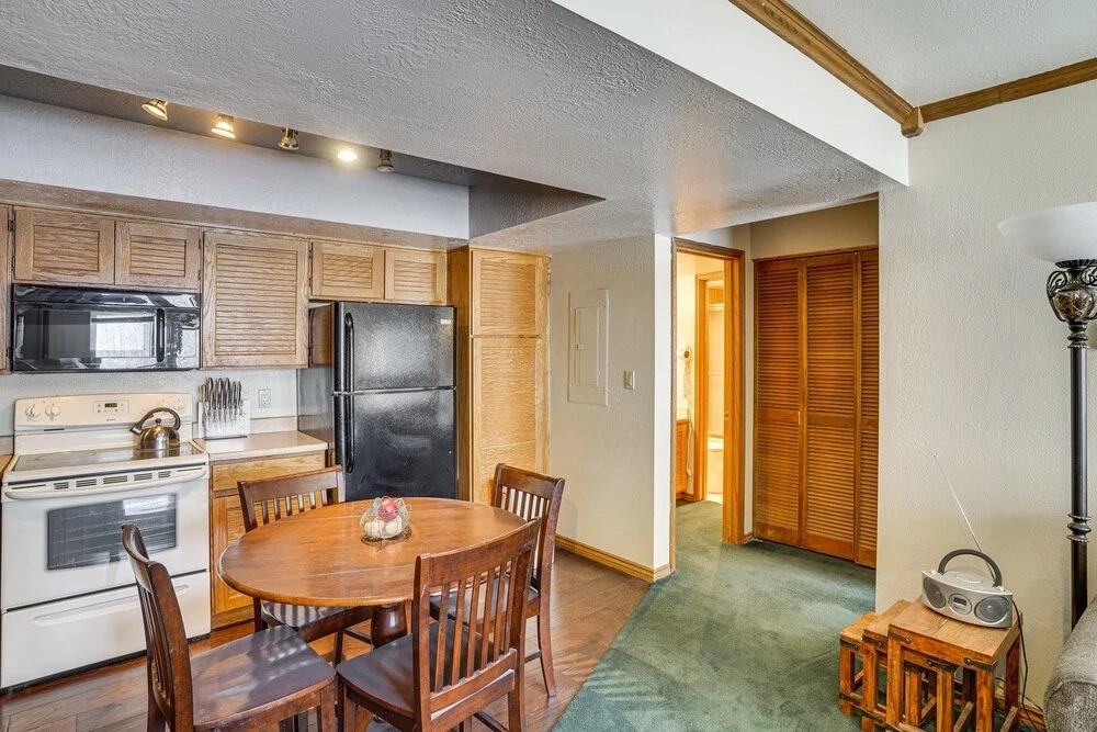 Comfy Brian Head Vacation Rental w/ Pool Access