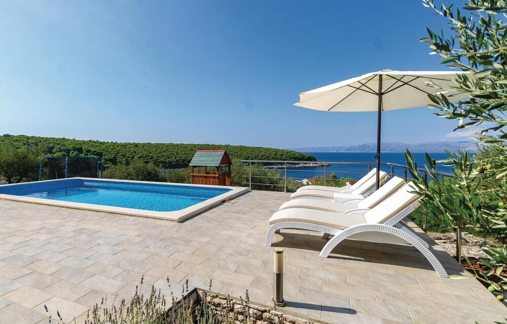 Amazing Home in Tankaraca With Wifi and 4 Bedrooms