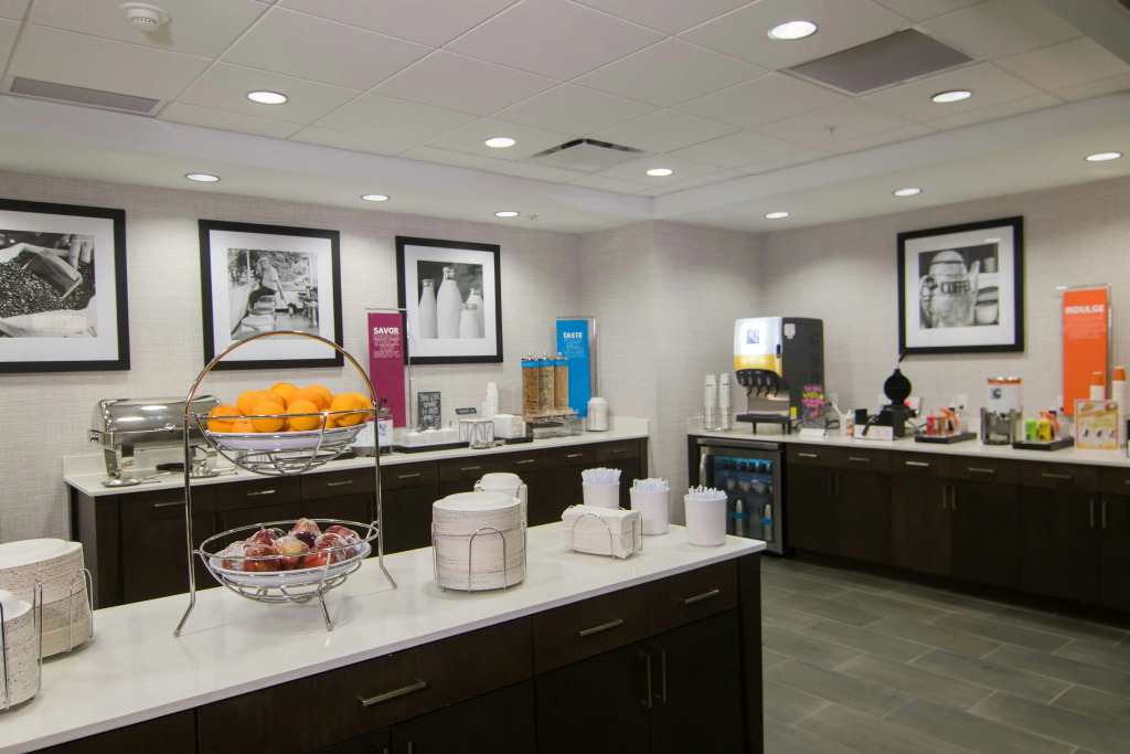 Hampton Inn & Suites Tulsa Downtown, Ok